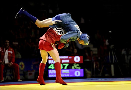 Гамзат Сайпутдинов в решающей встрече за 26 секунд победил армянина Мхитара Мхитаряна.
