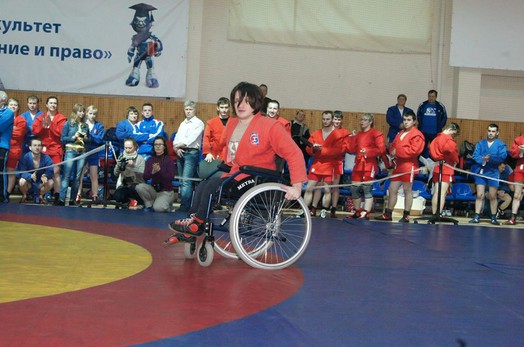 Показательное выступление самбиста-колясочника Валентина Бударина. II Открытый турнир «Преодоление»
